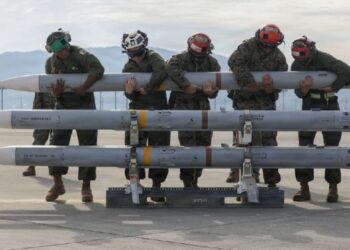 AMRAAM - AIM-120C-8