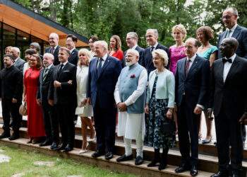 G7