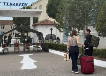 στράτευση γυναικών