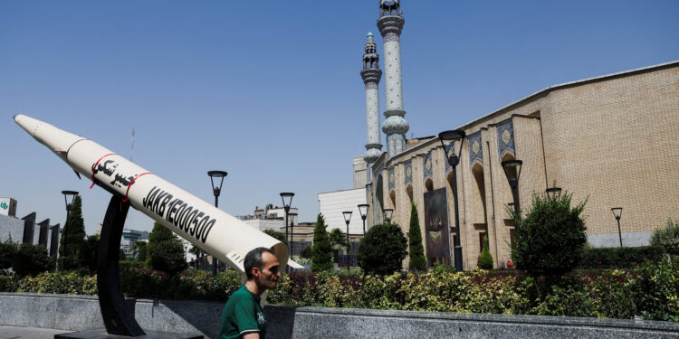 Ιράν: Κενή περιεχομένου η εκεχειρία μετά τις τελευταίες επιθέσεις των ΗΠΑ