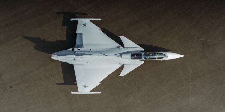 Gripen F