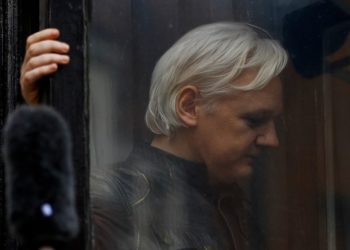 Τζούλιαν Ασάνζ