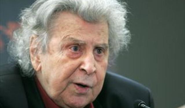 Έφυγε ο σπουδαίος Μίκης Θεοδωράκης