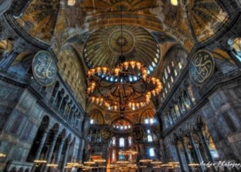 Κατερίνα Σακελλαροπούλου