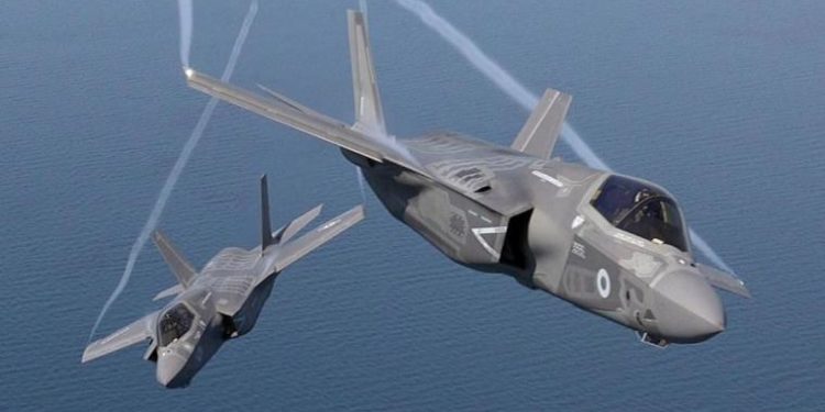 F-35: «Πράσινο φως» για τον εκσυγχρονισμό του stealth μαχητικού σε «Block 4»
