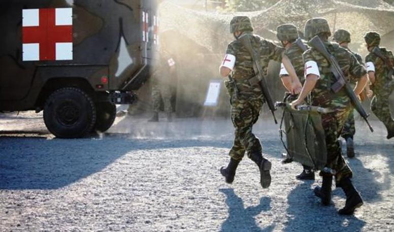 οπλίτης ιατρός