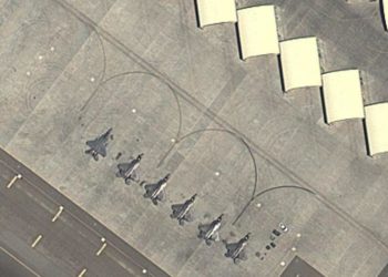 F-22: Τα stealth μαχητικά επέστρεψαν στη βάση τους μετά από μία… «ιστορική αποστολή» στη Μέση Ανατολή [pics]