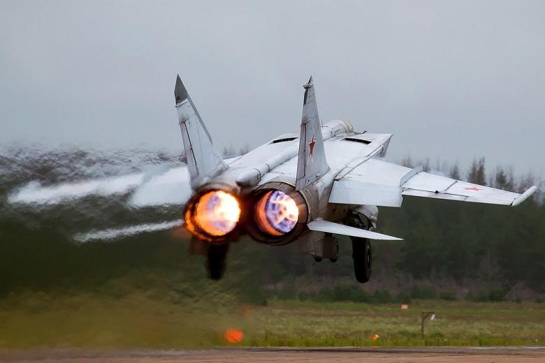 MiG-25